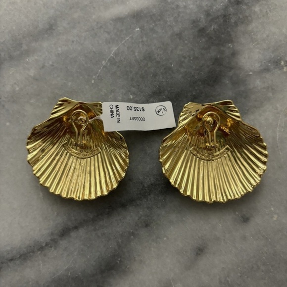 Anthropologie Mignonne Gavigan Anisah 14K-Gold-Plated Shell Stud Earrings - Picture 6 of 11